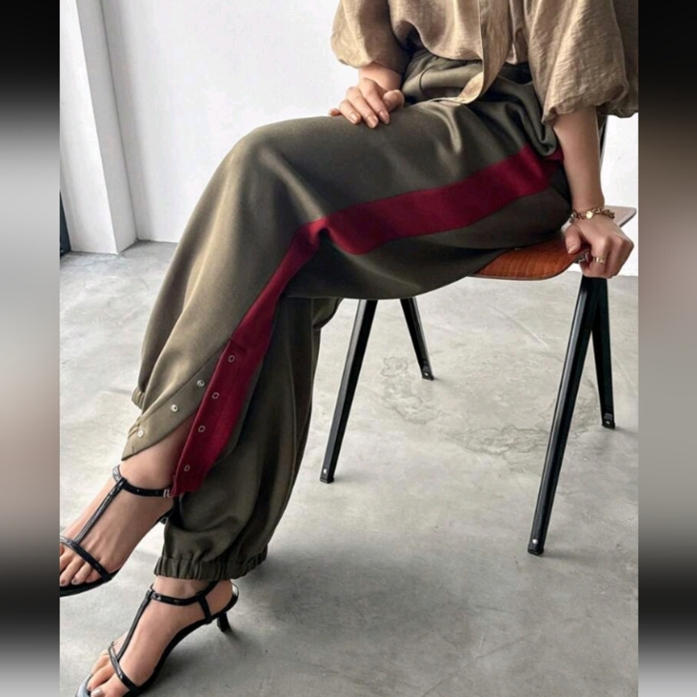 These pant can be worn dress up or down